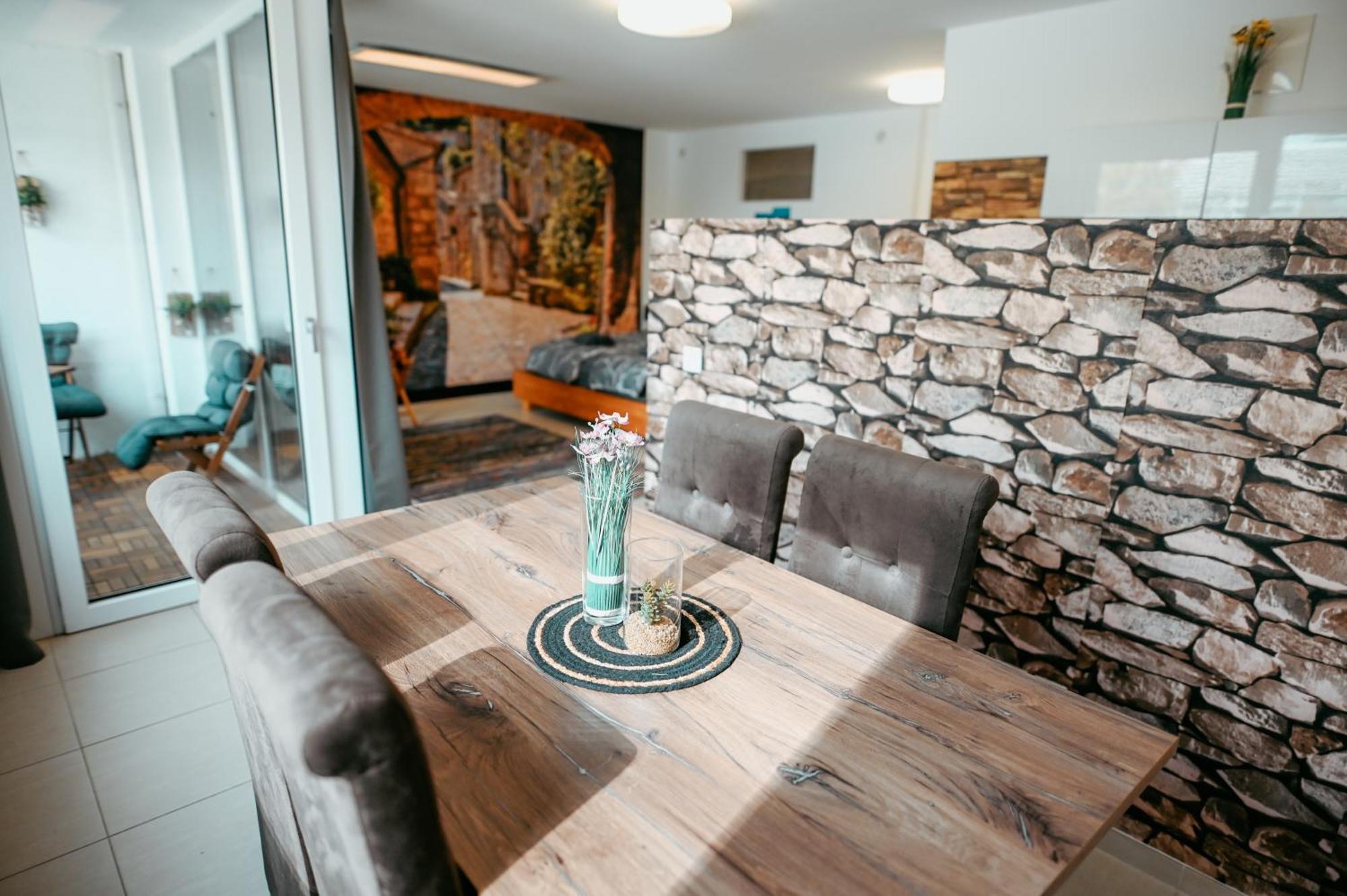 Danube Island Apartment 3 Виена Екстериор снимка