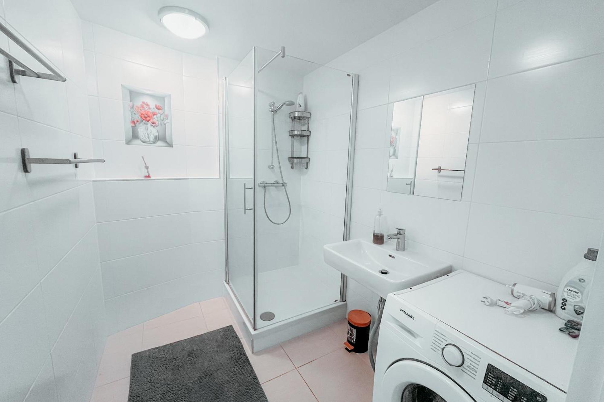 Danube Island Apartment 3 Виена Екстериор снимка